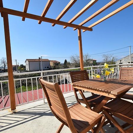 Apartment Stela Nenadici  エクステリア 写真