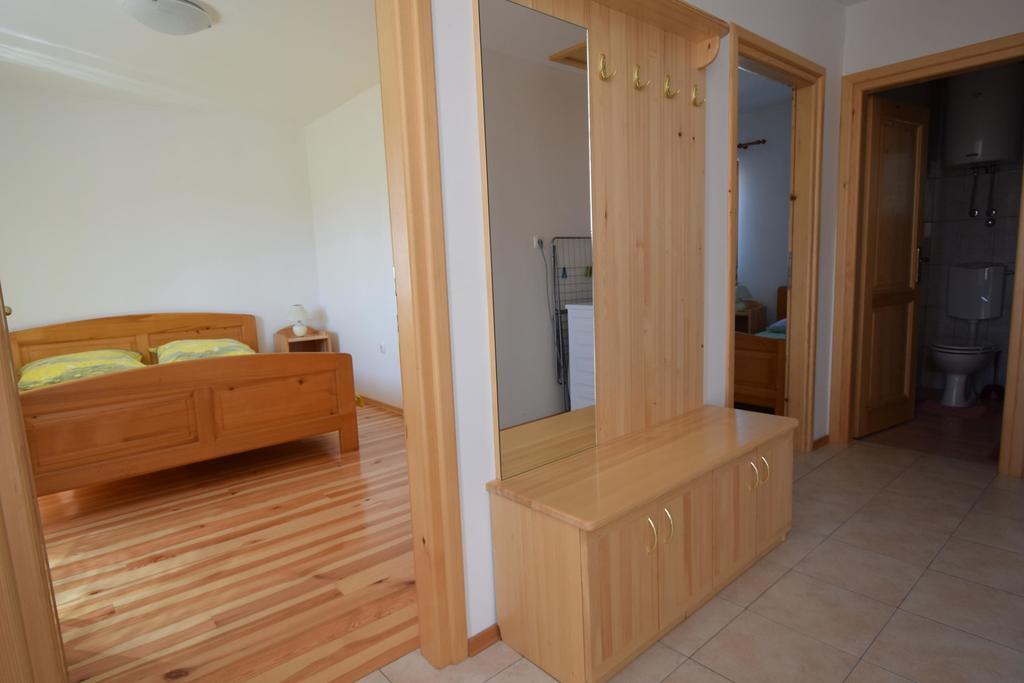 Apartment Stela Nenadici  エクステリア 写真